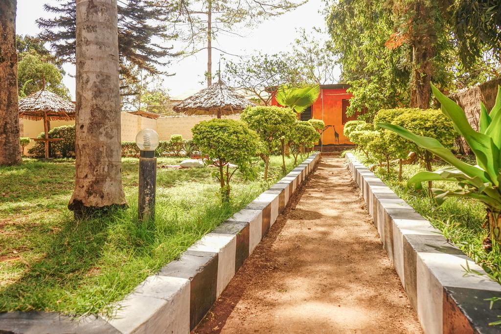 The Secret Garden Hotel Moshi Luaran gambar