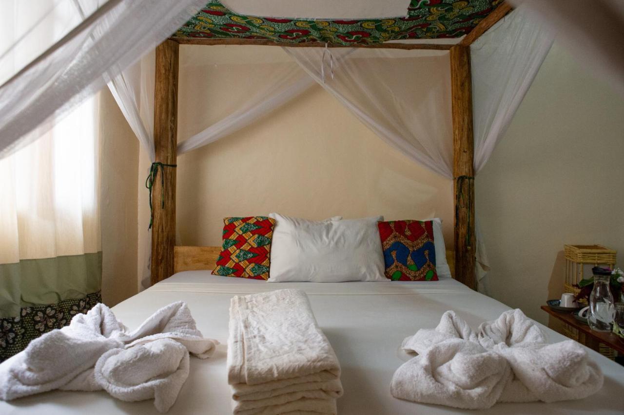 The Secret Garden Hotel Moshi Luaran gambar