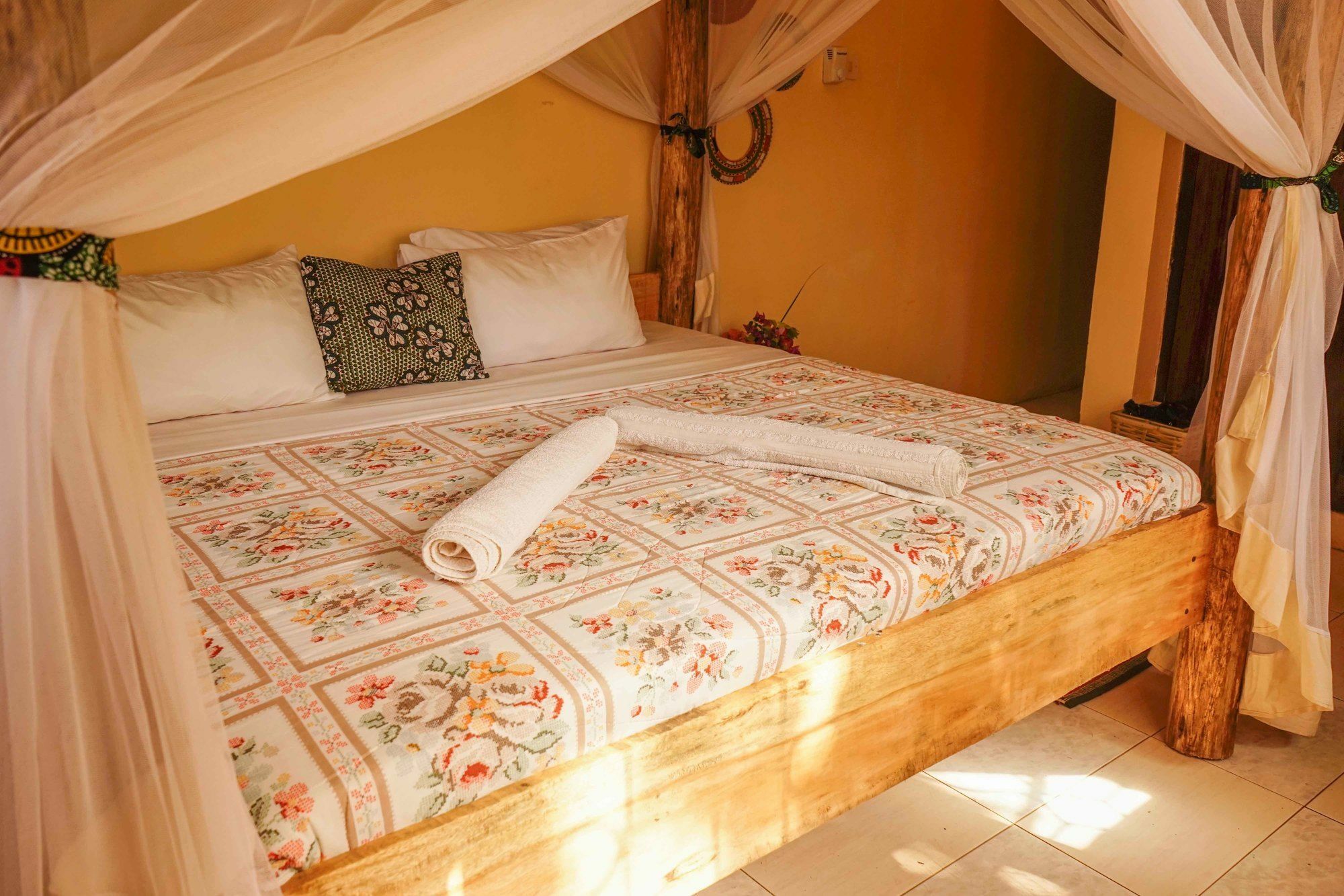 The Secret Garden Hotel Moshi Luaran gambar